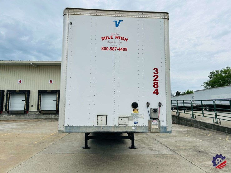 2015-vanguard-53-ft-image-11