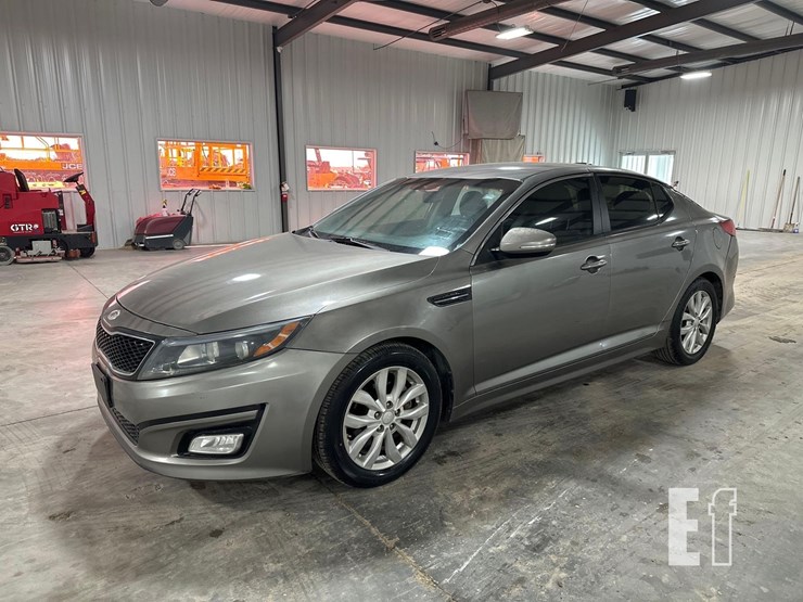 2015-kia-optima-image-1