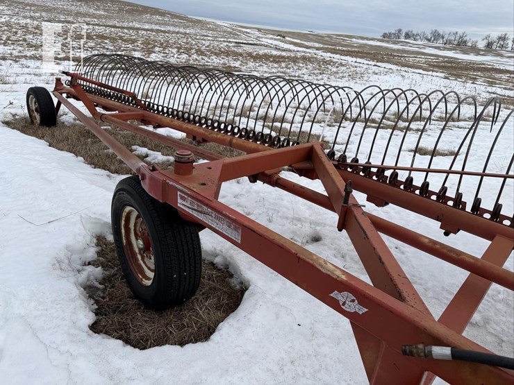 rowse-42ft.-dump-rake-268-image-14