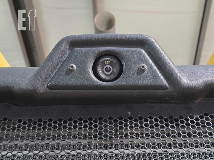 2021-caterpillar-920-image-25