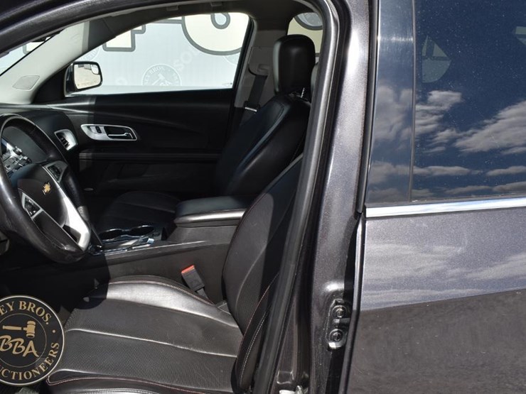 2013-chevrolet-equinox-lt-image-13