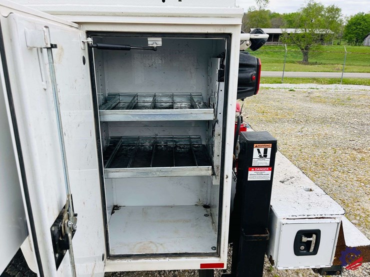 2018-ford-f550-image-25