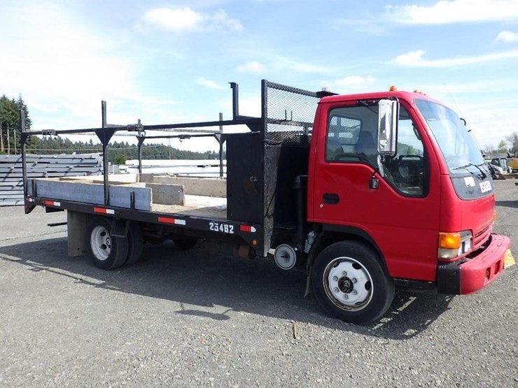 2005-isuzu-nqr-image-3