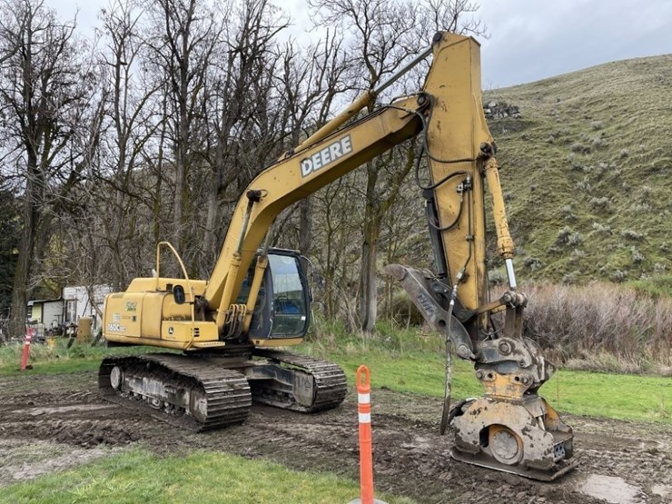 2007-deere-160c-lc-image-7