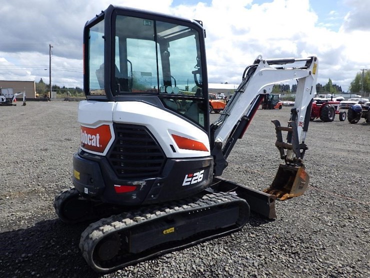 2020-bobcat-e26-image-3
