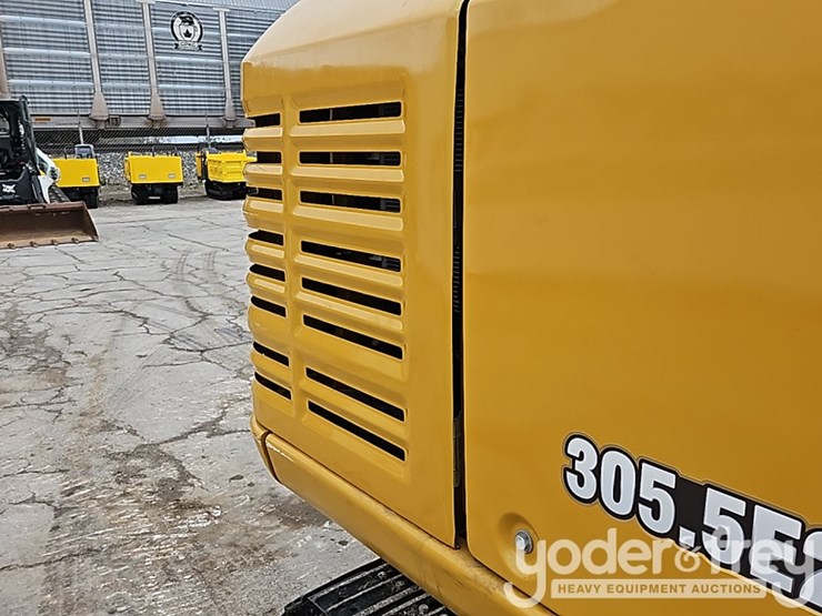 2018-caterpillar-305.5-image-18