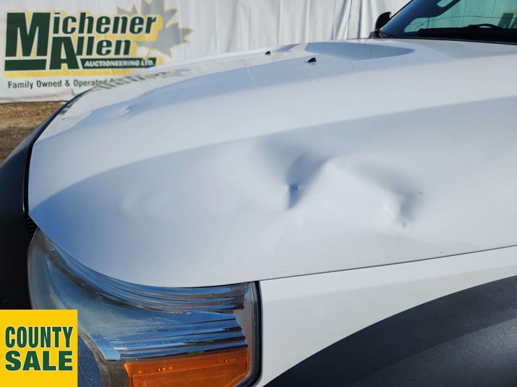 2013-ford-f550-image-36