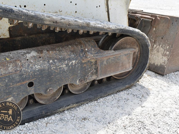 2016-bobcat-t590-image-30