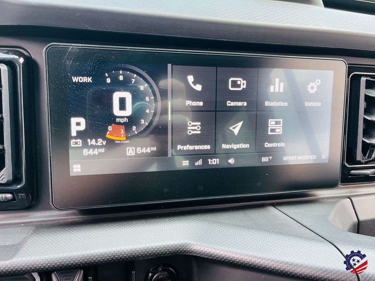 2026-can-am-defender-limited-hd11-triple-image-62