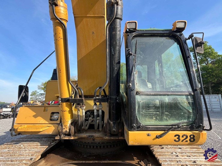 2010-caterpillar-345dl-image-26