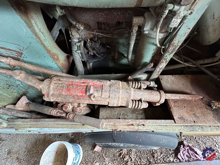 leroi-towable-air-compressor-image-19