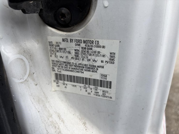 2011-ford-f250-image-18