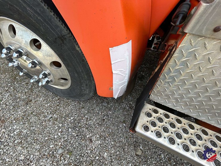 2005-kenworth-t300-image-45