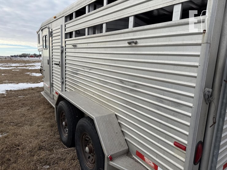 2001-featherlite-16-ft-image-39