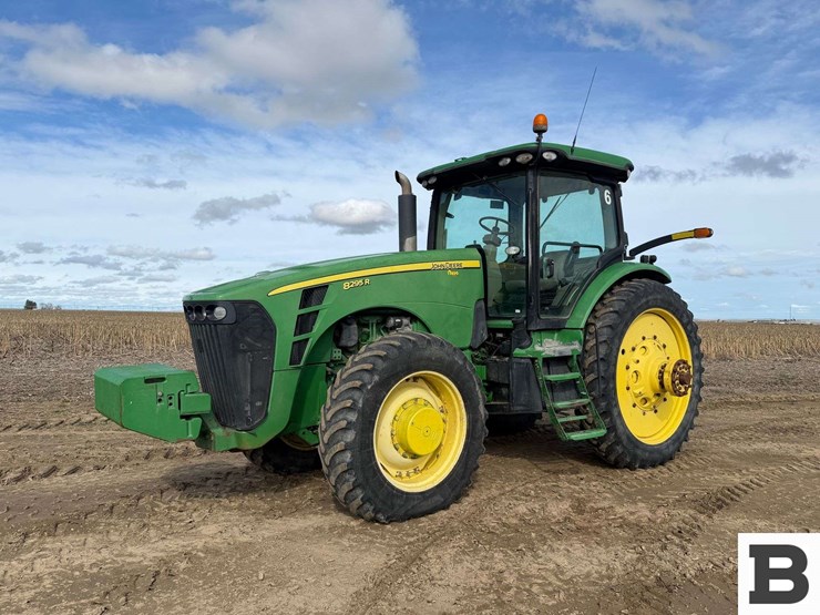 2014-john-deere-8295r-image-1
