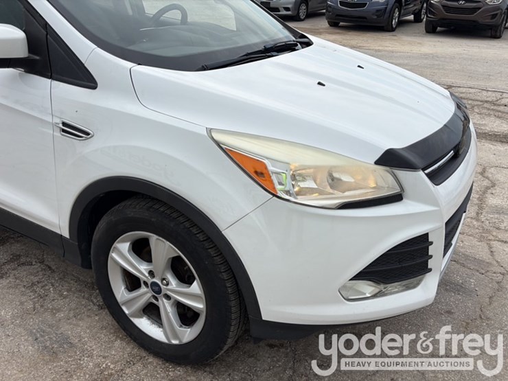 2014-ford-escape-image-29
