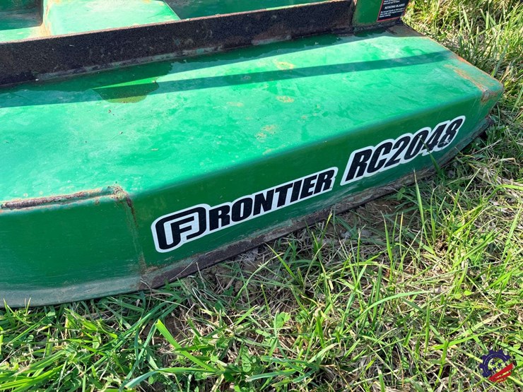 2025-john-deere-1023e-image-13