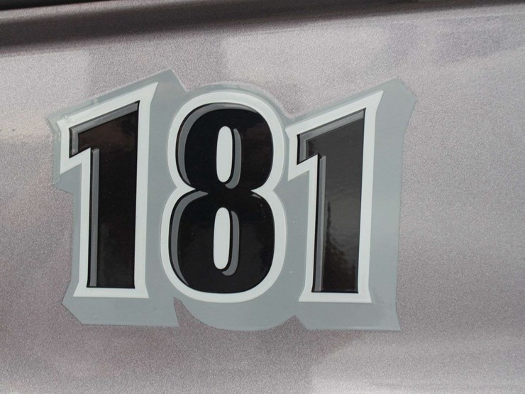 2020-freightliner-cascadia-126-image-4