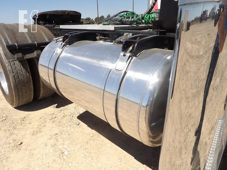 1997-peterbilt-379exhd-image-13