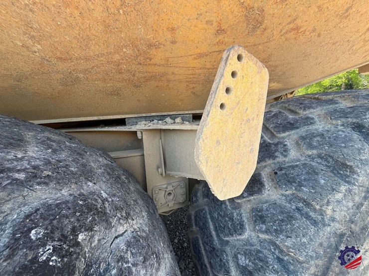 2010-volvo-a40e-image-30