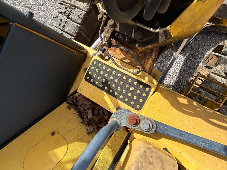 2009-komatsu-pc88mr-8-image-73