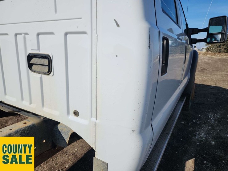 2013-ford-f550-image-51