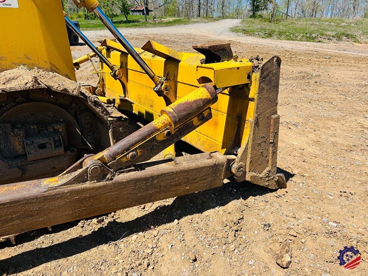 2023-komatsu-d65px-18-image-39