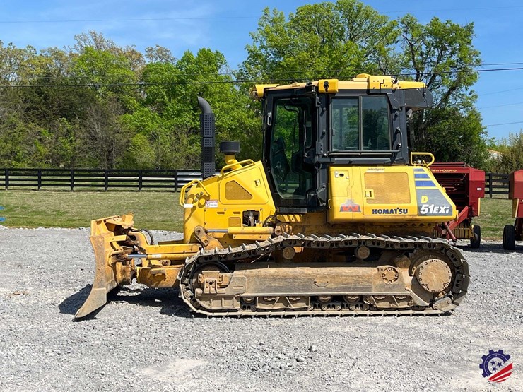 2018-komatsu-d51exi-24-image-2