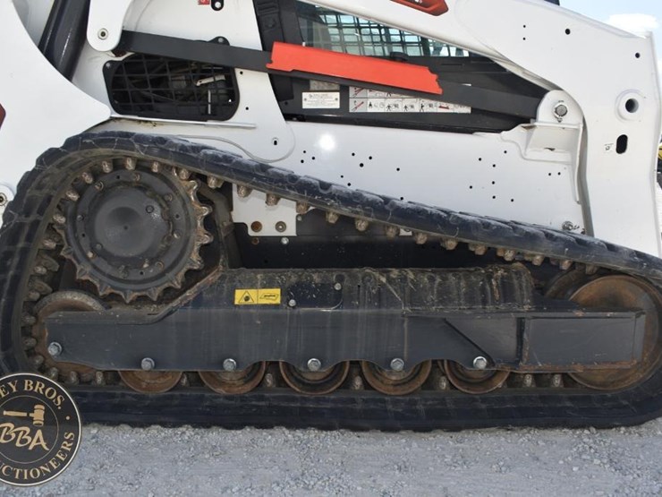 2023-bobcat-t770-image-14