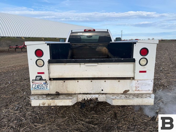 2016-chevrolet-silverado-2500-image-4