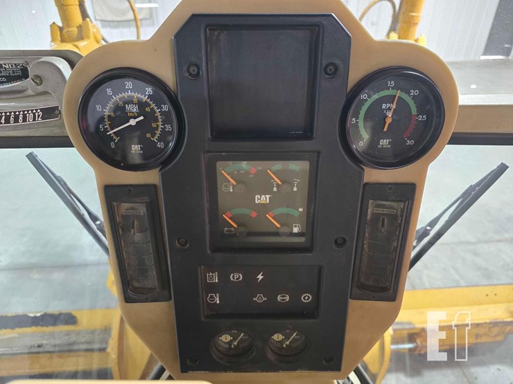 2003-caterpillar-140h-image-18