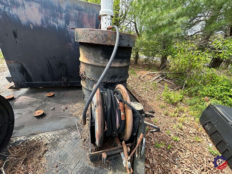 fuel-&-lube-truck-image-24