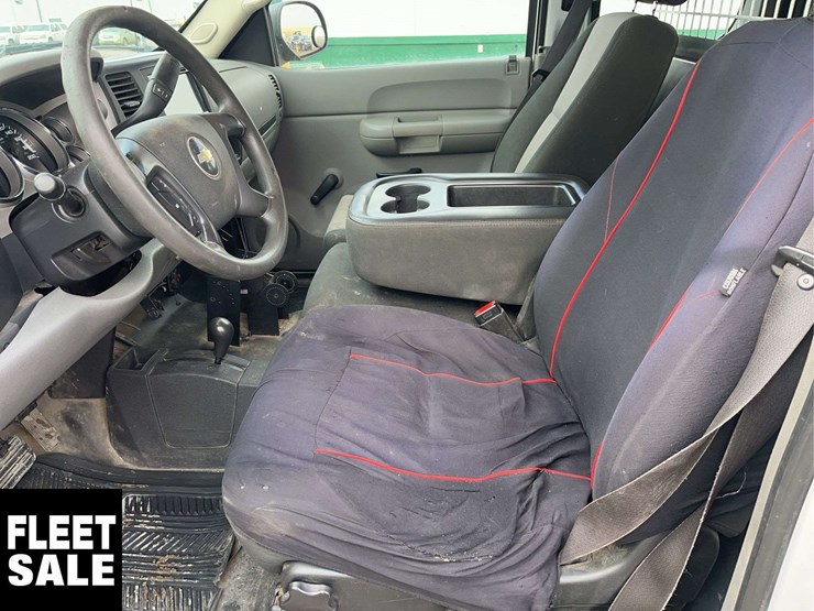 2008-chevrolet-silverado-2500hd-image-13