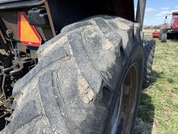 case-ih-mx120-image-11