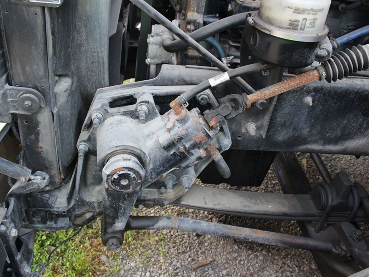 2019-peterbilt-579-image-41