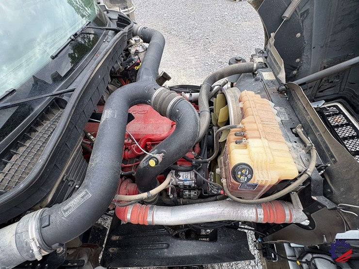 2024-international-hx520-image-60