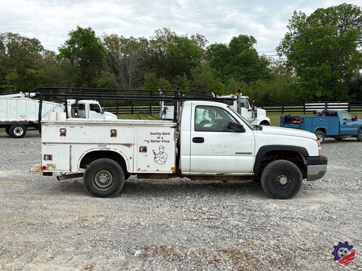 2005-chevrolet-silverado-2500hd-image-5