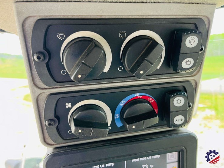 2019-caterpillar-950m-image-109