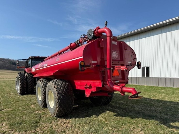 2023-valmetal-auto-trac-5600-gallon-manure-tanker-image-4