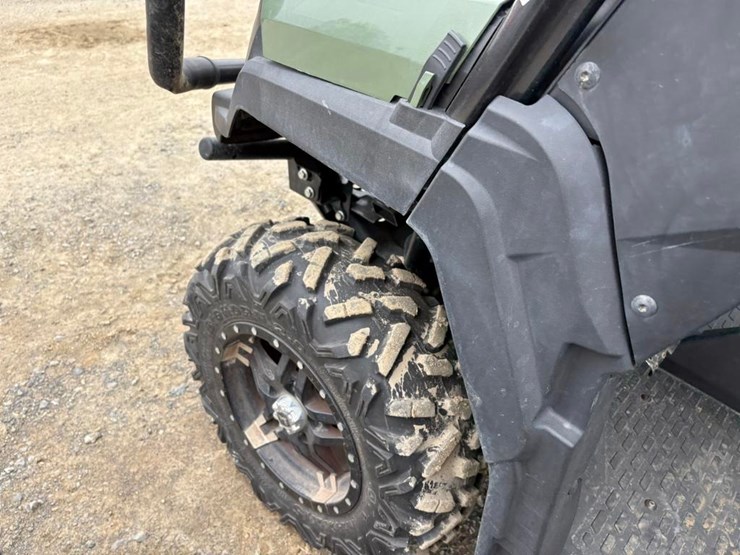 john-deere-gator-image-11