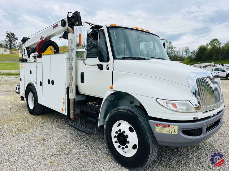 2015-international-durastar-4300-image-5