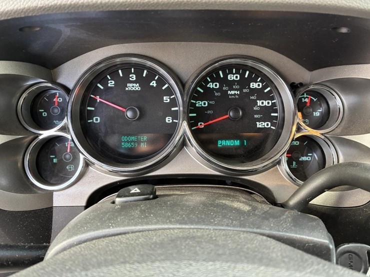 2012-gmc-sierra-2500-image-15