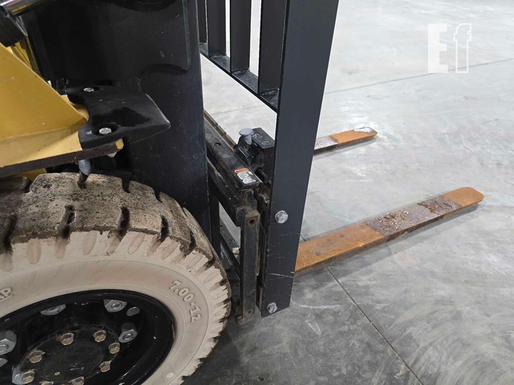 caterpillar-gp25n-image-11