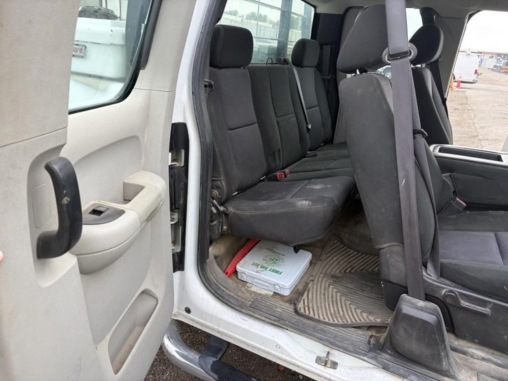 2012-gmc-sierra-2500-image-10