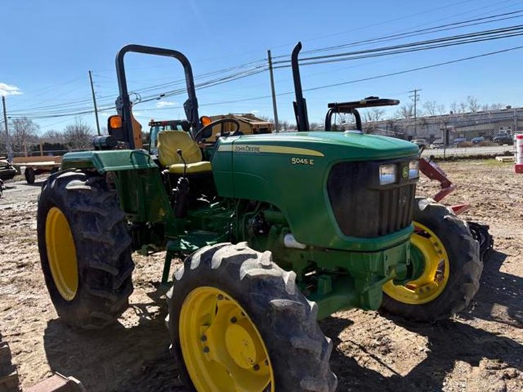 john-deere-5045e-image-23