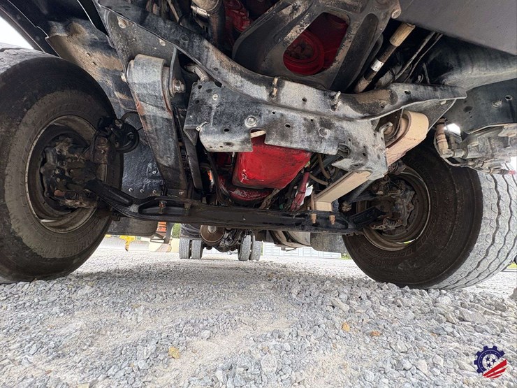 2019-western-star-4700-image-17