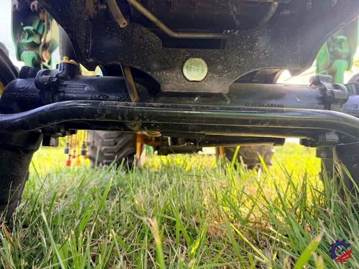 2025-john-deere-1023e-image-57