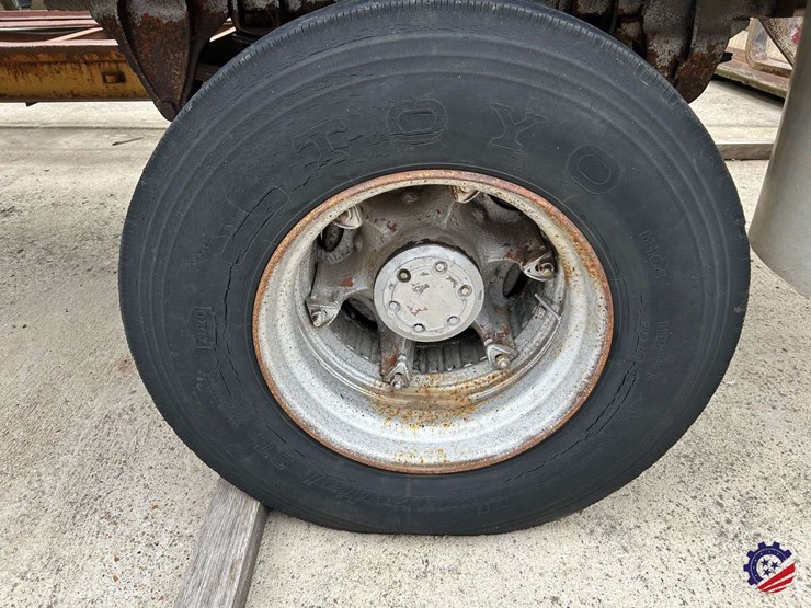 antique-bullnose-28ft-s/a-pup-trailer-image-29