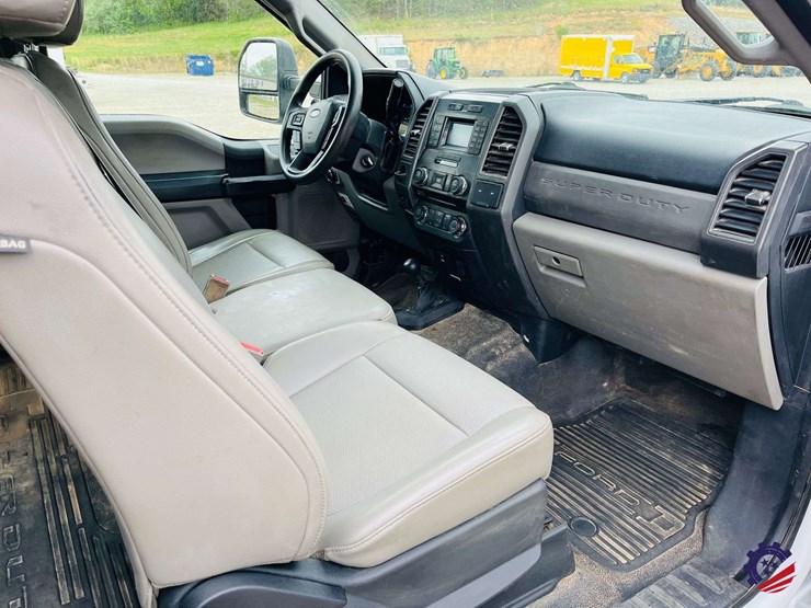 2018-ford-f550-image-54