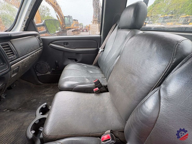 2005-chevrolet-silverado-2500hd-image-62